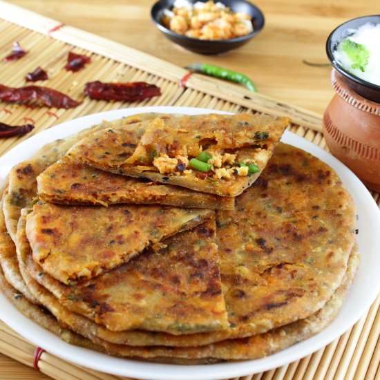 Schezwan Paneer Paratha