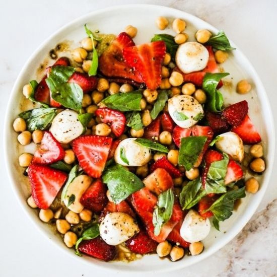 Summer Strawberry Salad