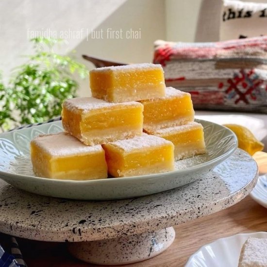 SMALL BATCH LEMON BARS