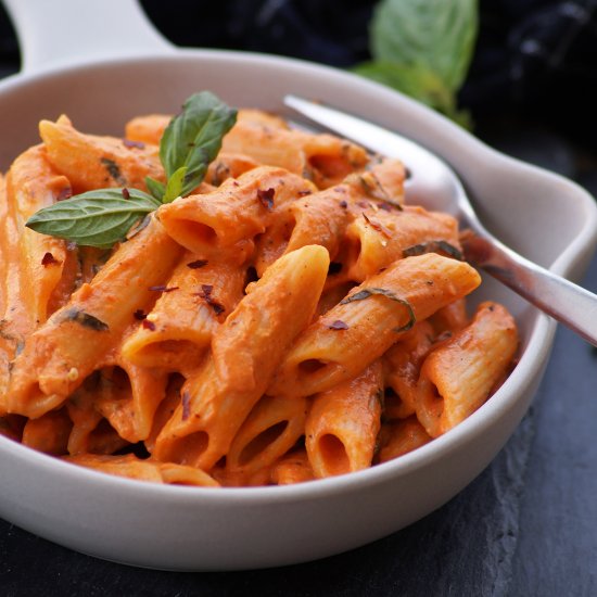 Vegan Creamy Tomato Coconut Pasta