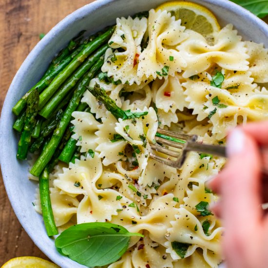 15-Minute Lemon Asparagus Pasta