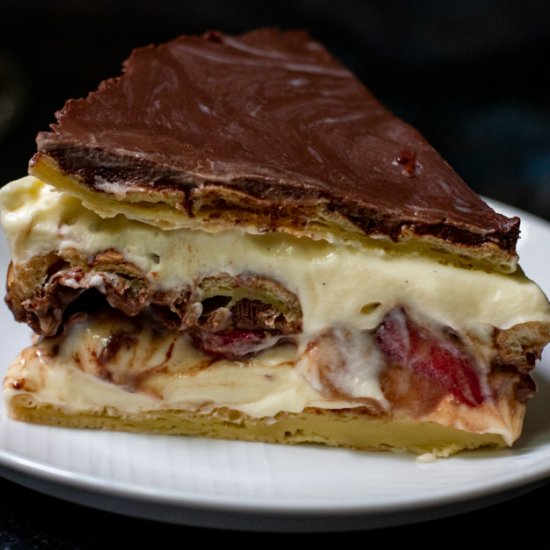 Cakelair (Eclair Cake)