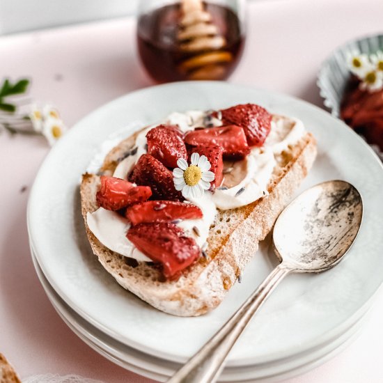 Roasted Strawberry Bruschetta