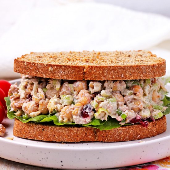 Cranberry walnut chickpea salad