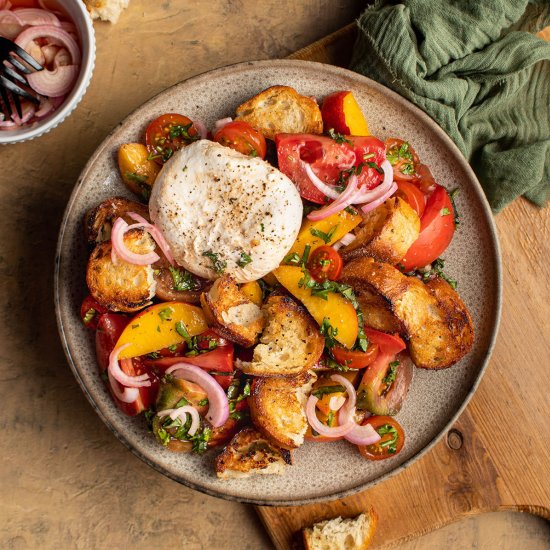 Tomato nectarine burrata salad