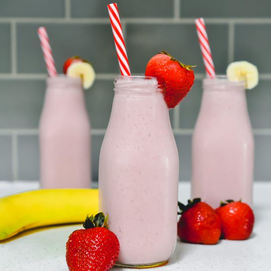 Strawberry Banana Julius