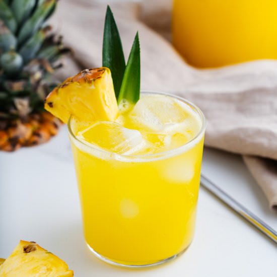 Agua de Piña (Pineapple Water)