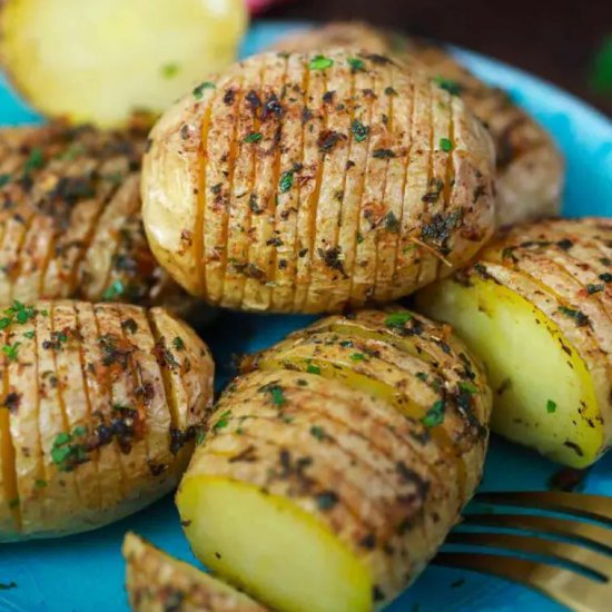 Air Fryer Hasselback Potatoes