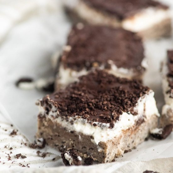 Oreo Cheesecake Bars