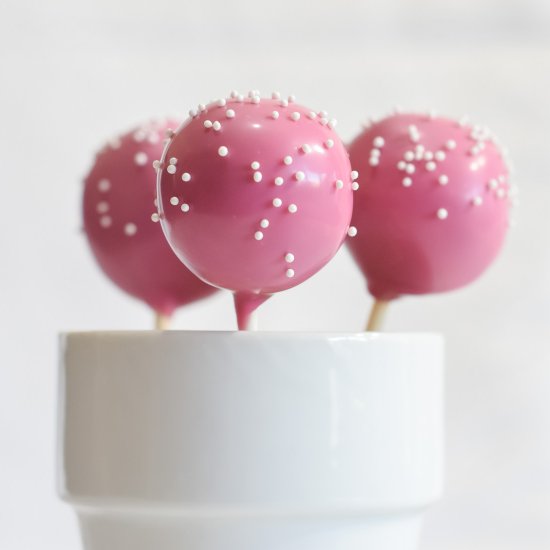 Starbucks Copycat Vanilla Cake Pops