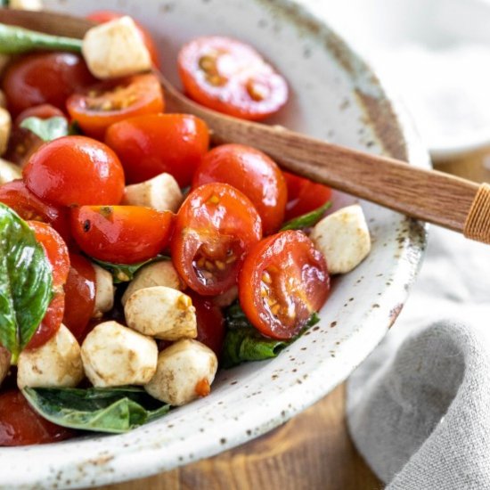 Easy Caprese Salad Recipe