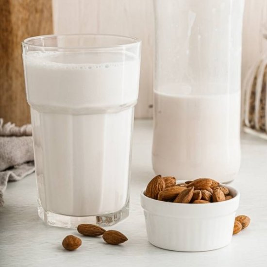 Homemade Almond Milk Recipe