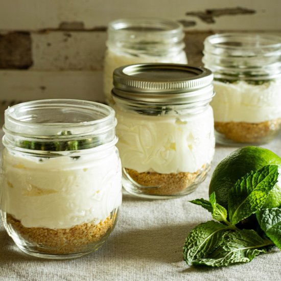 No Bake Mojito Cheesecakes In a Jar