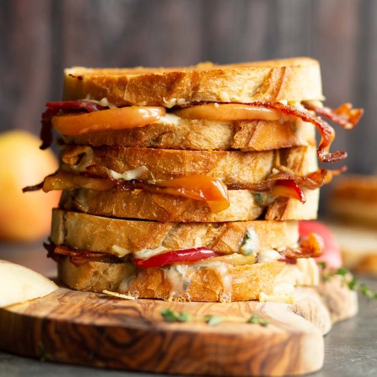 Apple Grilled Cheese