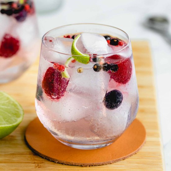 Gin and Tonic with Berries