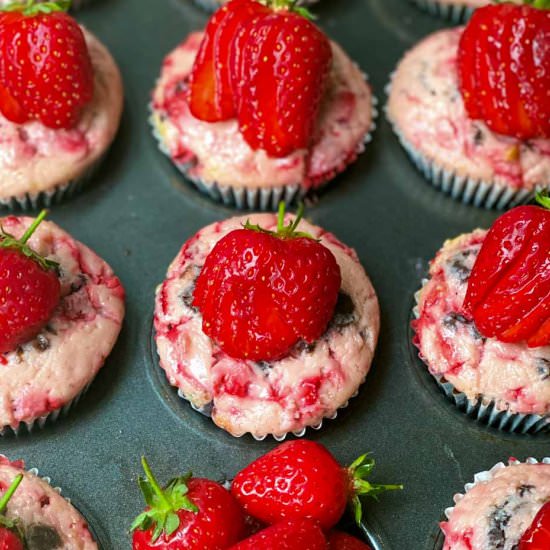 Strawberry Cheesecake Muffins