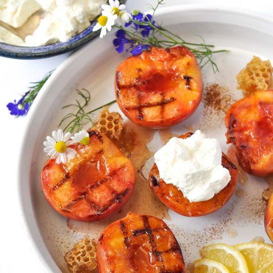 Grilled Peaches with Honey & Lemon