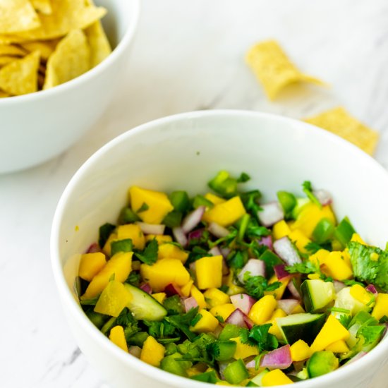 Easy Mango Salsa Recipe