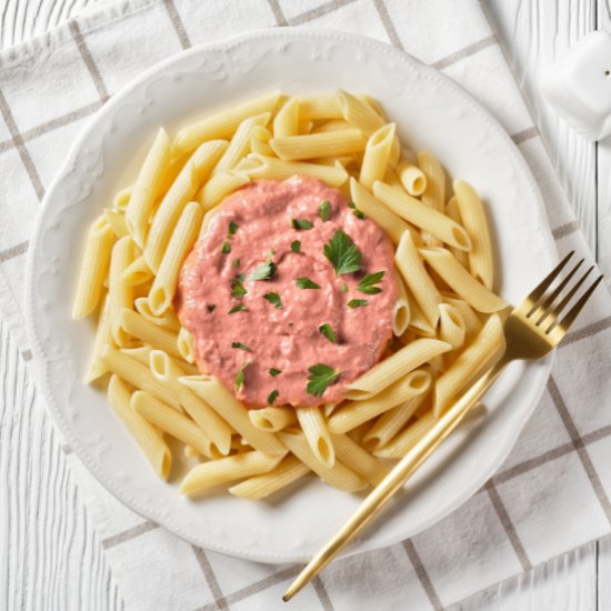 Penne with Italian Pink Sauce Pasta