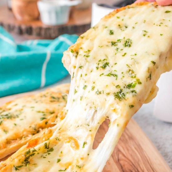 Air Fryer Cheesy Garlic Bread