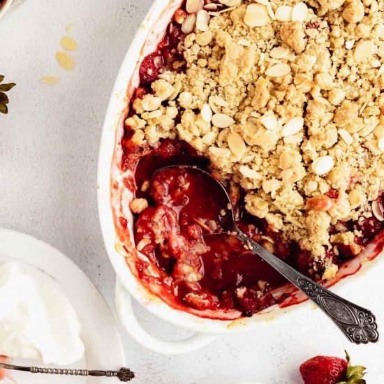 Easy Strawberry Almond Crumble