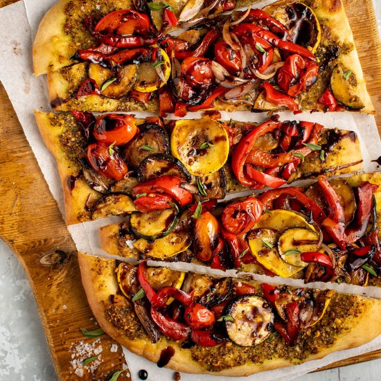 Roasted vegetable pesto flatbread