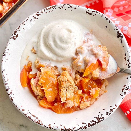 Old Fashioned Peach Cobbler