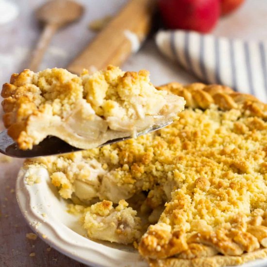 Apple Crumble Pie