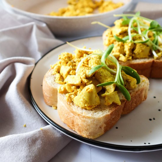 Breakfast Tofu Scramble