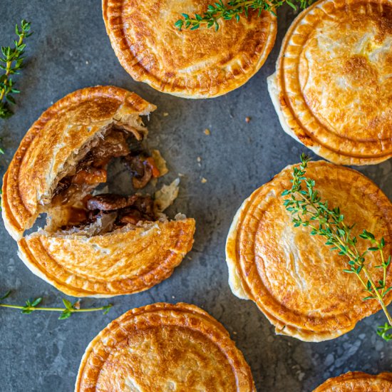 CHUNKY STEAK AND RED WINE PIES