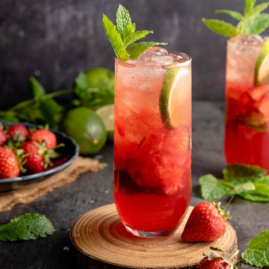 Strawberry Vodka Mojito Cocktail