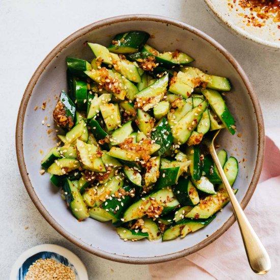 chinese smashed cucumber salad