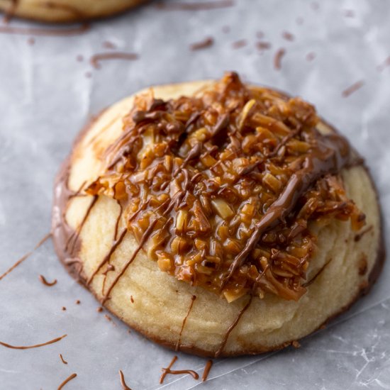 Crumbl caramel coconut fudge cookie