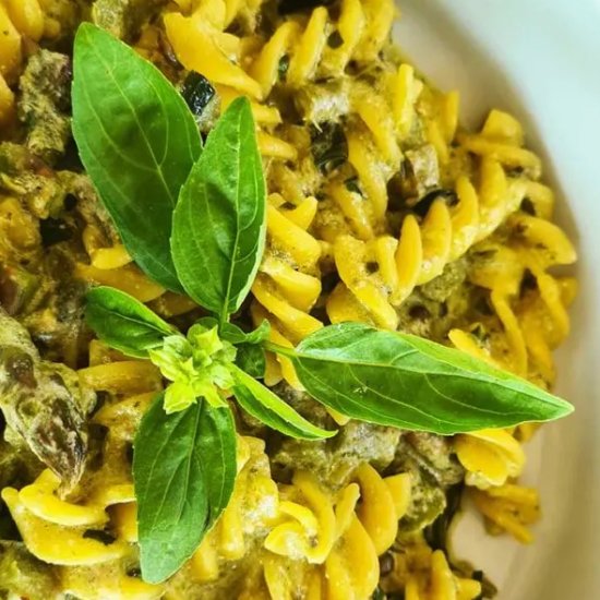 Creamy Asparagus Pasta with Pesto