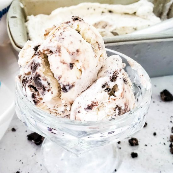 Cookies and Cream No Churn Ice Crea