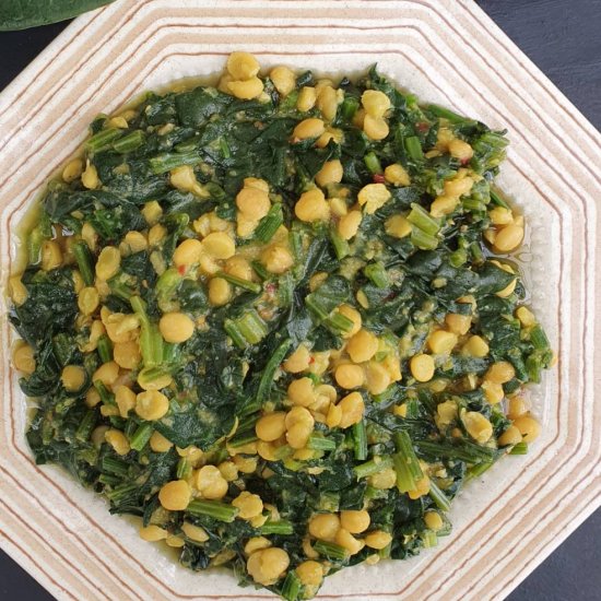 Spinach and split peas dal