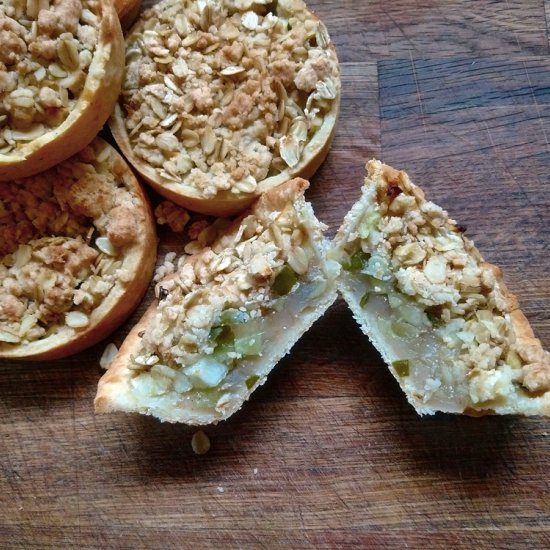 Green Chilli Apple Crumble Pie