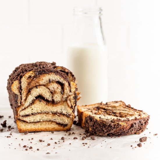 Chocolate Crumb Babka