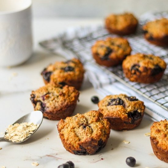 Healthy Blueberry Oatmeal Muffins