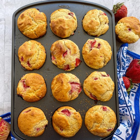 The Best Strawberry Muffins