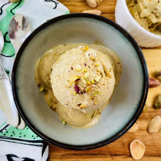 No Churn Pistachio Gelato