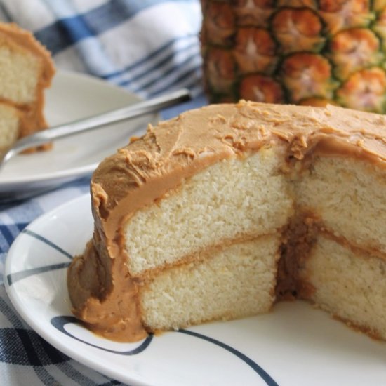 Vanilla Cake with Pineapple Filling