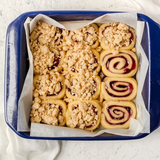 Blueberry Crumble Cinnamon Rolls