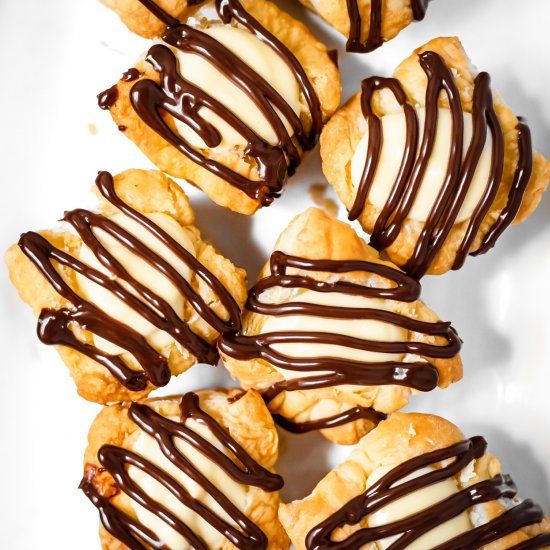 Chocolate Eclair Puffs