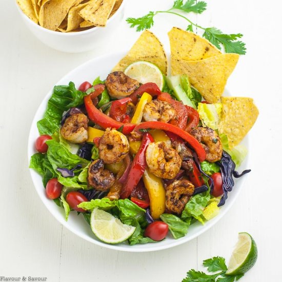 Spicy Shrimp Fajita Salad