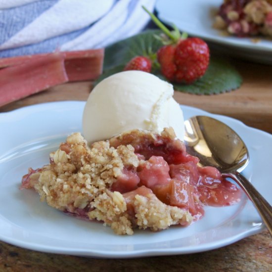 strawberry rhubarb crisp