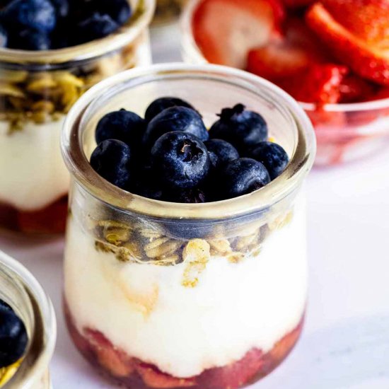 Berry Yogurt Parfaits