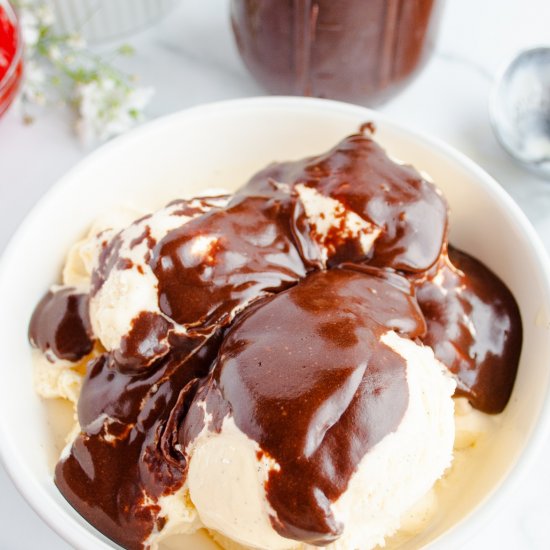 Homemade Hot Fudge Sauce