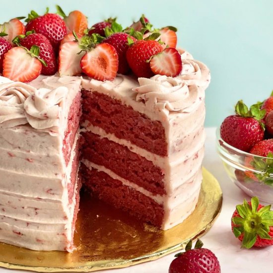 The Ultimate Fresh Strawberry Cake