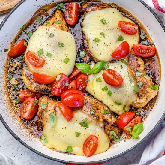 BALSAMIC CHICKEN CAPRESE